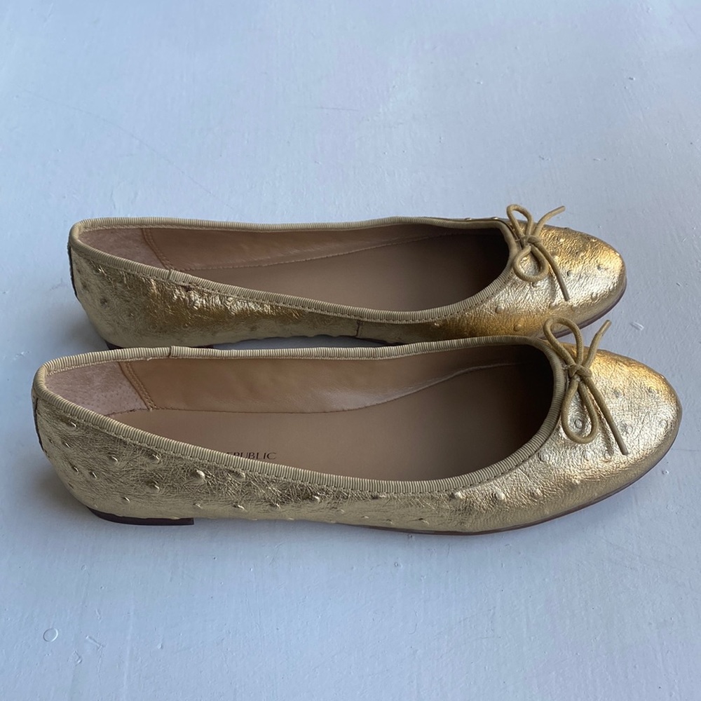 Banana Republic Golden Ostrich Leather Bow Ballet Flats